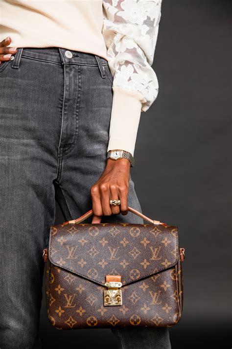 Buy Louis Vuitton Pre